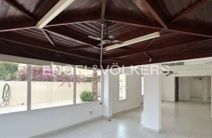 Villa - 3 Bedrooms - 3 Bathrooms for rent in Springs 15 - The Springs - Dubai
