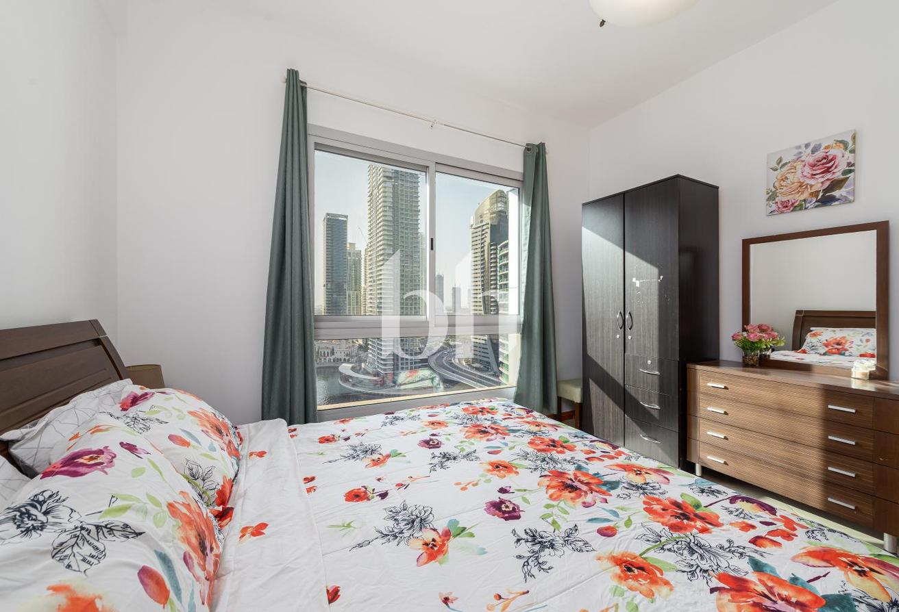 Fully Furnished | Lakeview | Spacious photo 12