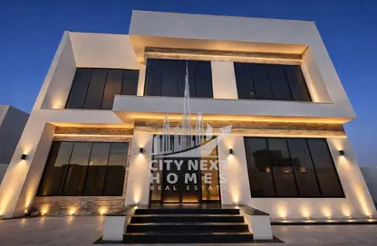 Villa - 5 Bedrooms - 7 Bathrooms for rent in Al Aweer 1 - Al Aweer - Dubai