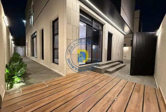 77363252 - Property Image 2