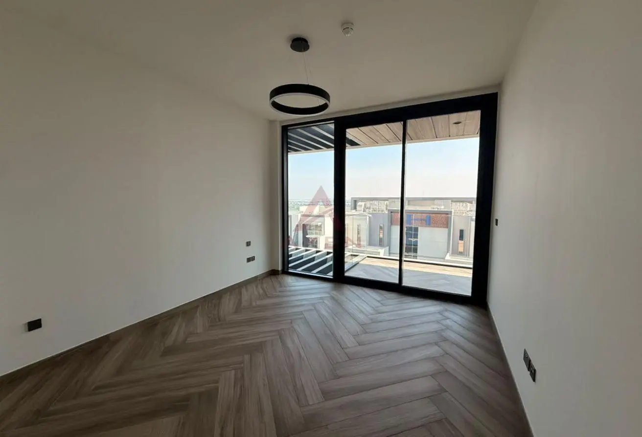 166074402 - Property Main Image