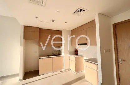 شقة - غرفة نوم - 1 حمام للايجار في سيرف في كريك بيتش مبنى 2 - سيرف في كريك بيتش - جريك بيتش - مرسى خور دبي - دبي