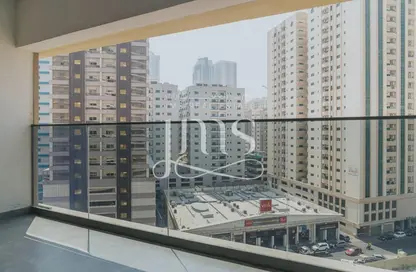 Apartment - 4 Bedrooms - 5 Bathrooms for rent in Riviera Tower - Al Majaz 3 - Al Majaz - Sharjah