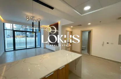Apartment - 1 Bedroom - 2 Bathrooms for rent in The East Crest by Meteora - District 17 - Jumeirah Village Circle - Dubai