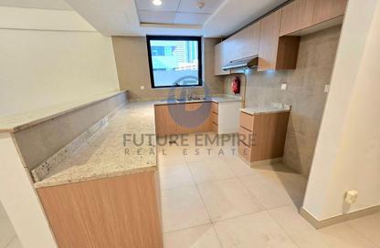 Apartment - 3 Bedrooms - 5 Bathrooms for rent in Haas Building - Jumeirah Garden City - Al Satwa - Dubai