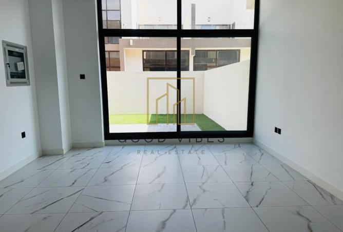 80676335 - Property Image 3