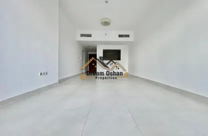 Apartment - 2 Bedrooms - 3 Bathrooms for rent in Al Waleed Garden 2 - Al Waleed Garden - Al Jaddaf - Dubai