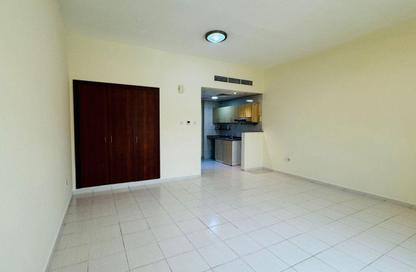 Apartment - Studio - 1 Bathroom for rent in Building L06 - Greece Cluster - International City - Dubai