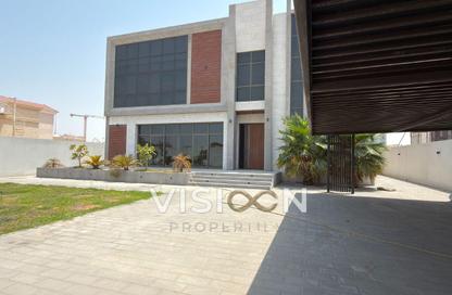 Villa - 7 Bedrooms - 7+ Bathrooms for rent in Nad Al Sheba 3 - Nad Al Sheba - Dubai Villa - 7 Bedrooms - 7+ Bathrooms for rent in Nad Al Sheba 3 - Nad Al Sheba - Dubai
