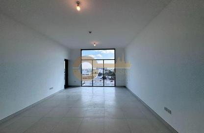 Apartment - 2 Bedrooms - 3 Bathrooms for rent in Rabdan Building - Motor City - Dubai Apartment - 2 Bedrooms - 3 Bathrooms for rent in Rabdan Building - Motor City - Dubai