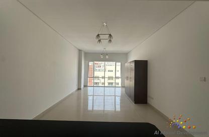 Apartment - Studio - 1 Bathroom for rent in Nova Tower - Dubai Silicon Oasis - Dubai