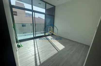 شقة - غرفة نوم - 2 حمامات للايجار في زد وان تاور - مجان - دبي لاند - دبي