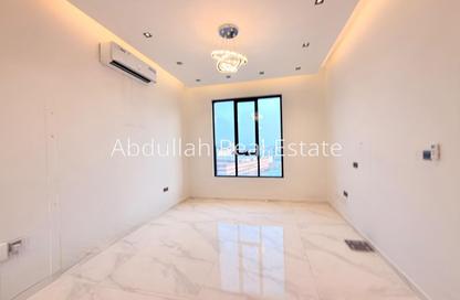 Villa - 5 - 6 for rent in Al Tarfa - Mughaidir - Sharjah Villa - 5 - 6 for rent in Al Tarfa - Mughaidir - Sharjah
