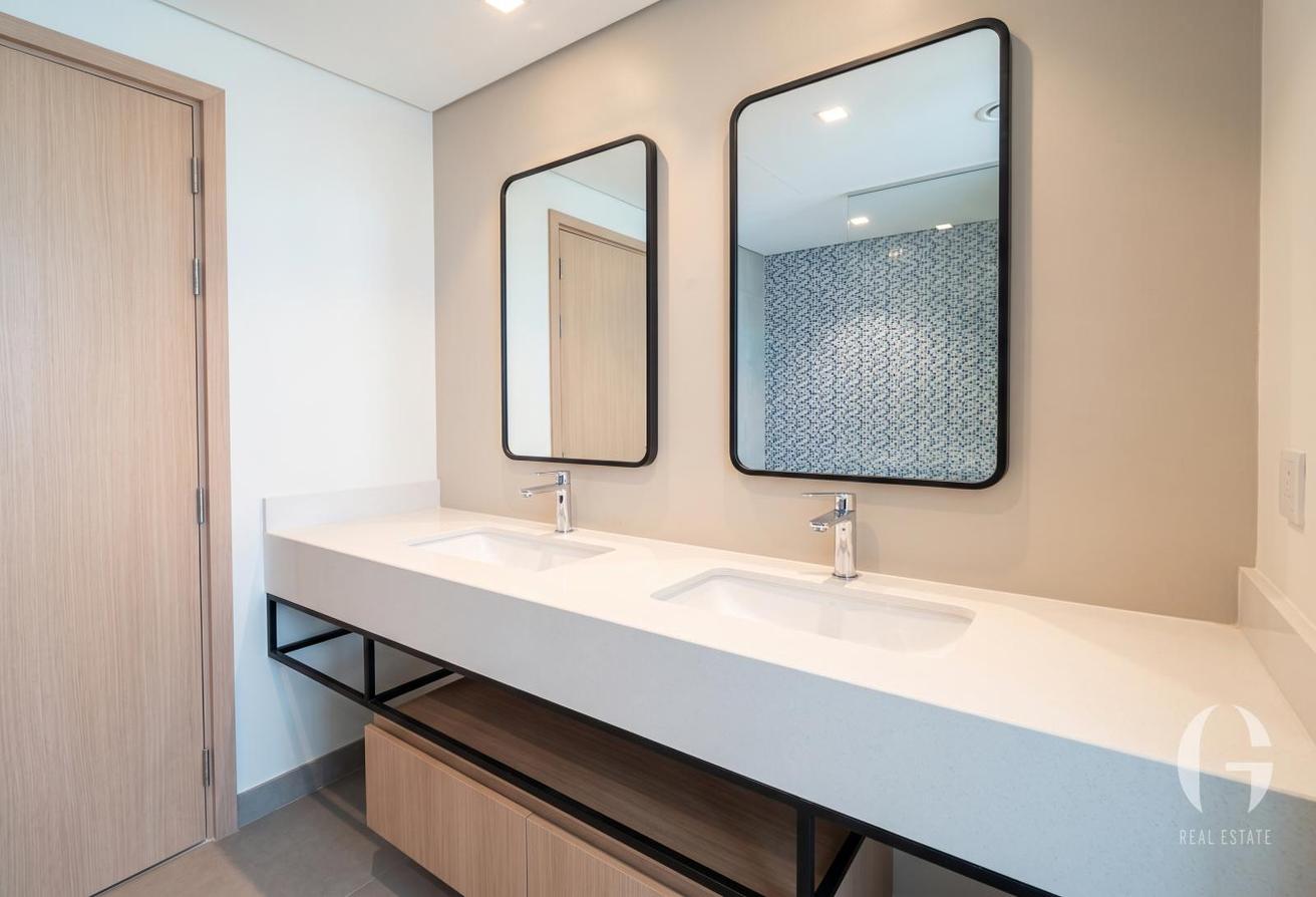 Stunning View | Premium Location | Spacious photo 15