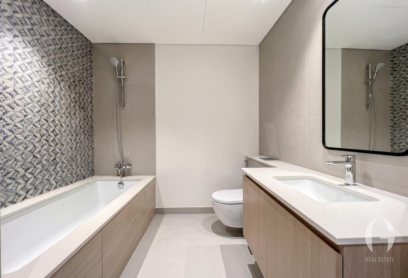 Stunning View | Premium Location | Spacious photo 11