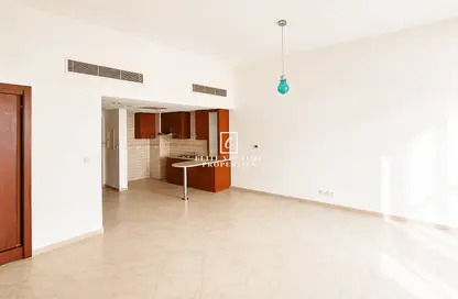 Apartment - 1 Bathroom for rent in Barton House 1 - Barton House - Motor City - Dubai