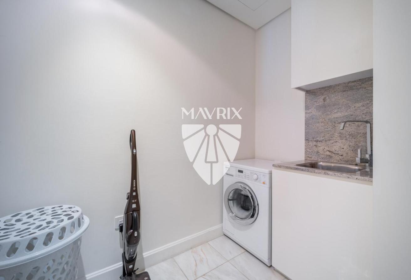 Large Simplex | Water Views | Tranquil | Furnished photo 15