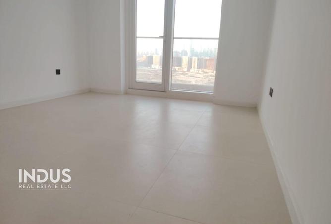 Close to Metro | Vacant | Flexible Cheques photo 2