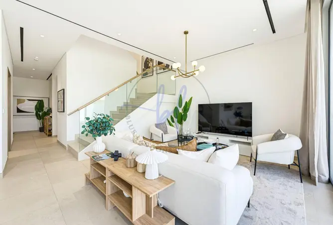 155507371 - Property Image 2