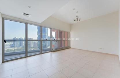 Apartment - 3 Bedrooms - 5 Bathrooms for sale in Dubai Jewel Tower - Dubai Media City - Dubai
