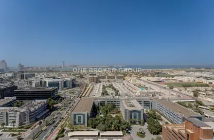 Apartment - 3 Bedrooms - 5 Bathrooms for sale in Dubai Jewel Tower - Dubai Media City - Dubai