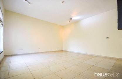 Apartment - 2 Bedrooms - 3 Bathrooms for rent in Travo Tower B - Travo - The Views - Dubai