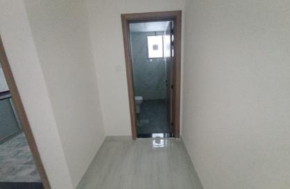 Apartment - 1 Bedroom - 2 Bathrooms for rent in Al Ghoroub Tower - Al Alia - Ajman