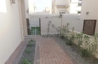 فيلا - 4 غرف نوم - 4 حمامات للايجار في حياة تاون هاوس - تاون سكوير - دبي