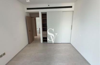Apartment - 2 - 2 for rent in Binghatti Ivory - Dubai Healthcare City 2 - Al Jaddaf - Dubai
