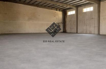 Warehouse - Studio - 2 Bathrooms for rent in Umm Dir - Umm Al Quwain