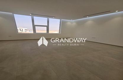 Villa - 4 - 5 for rent in Al Athbah - Wadi Al Amardi - Dubai