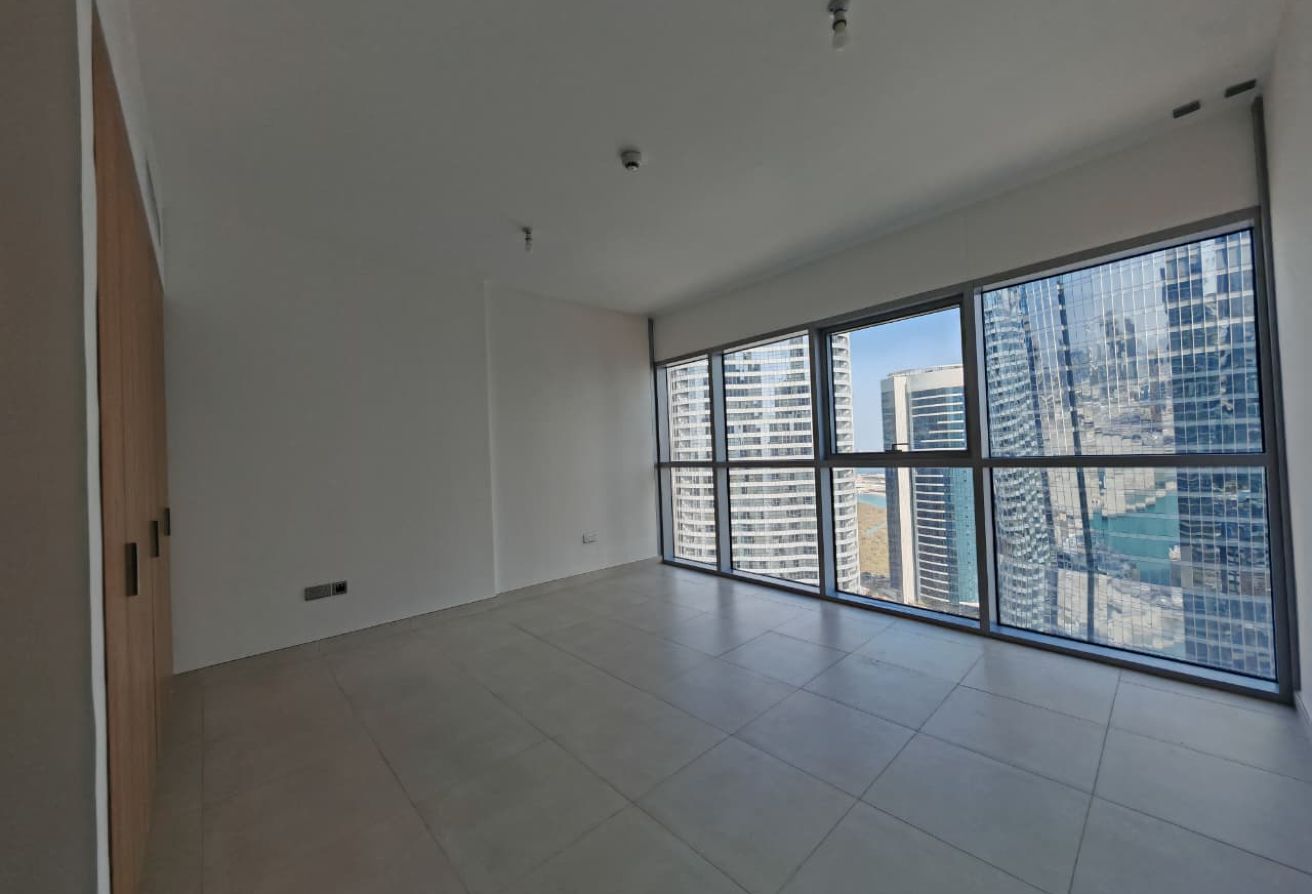 Stunning 3BR+M | Canal View | High Floor