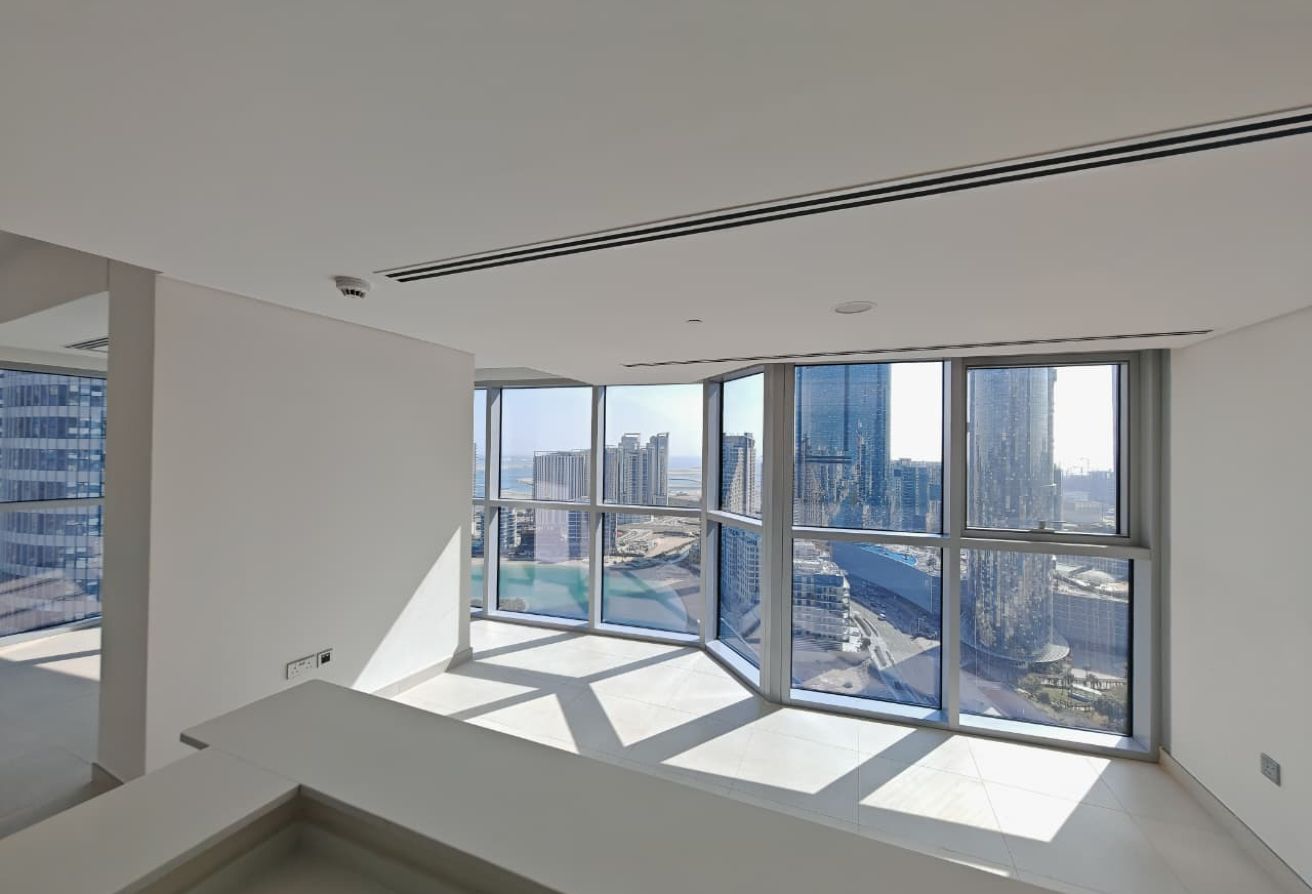 Stunning 3BR+M | Canal View | High Floor