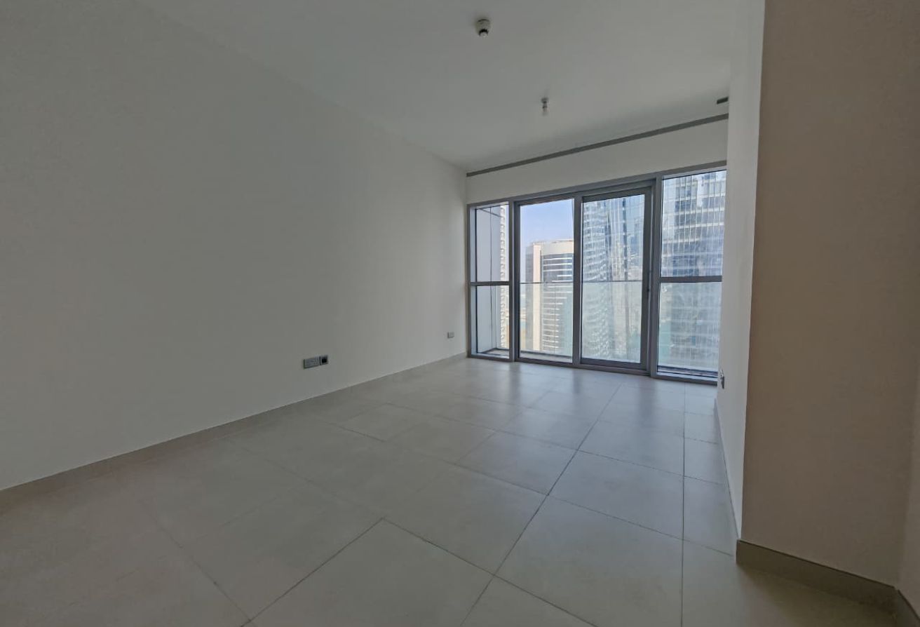 Stunning 3BR+M | Canal View | High Floor