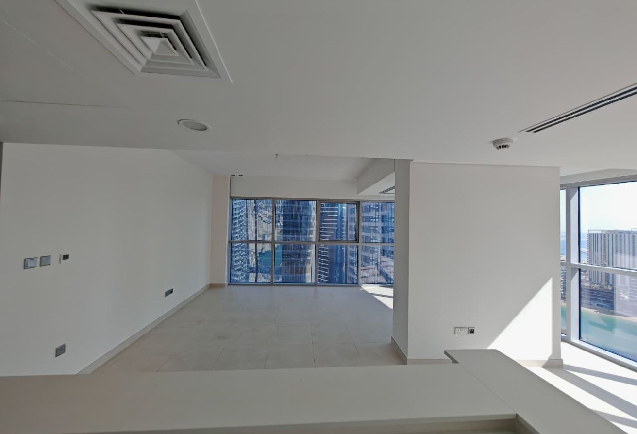 Stunning 3BR+M | Canal View | High Floor