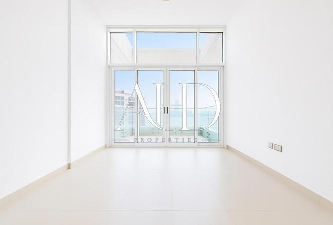 91820110 - Property Image 3