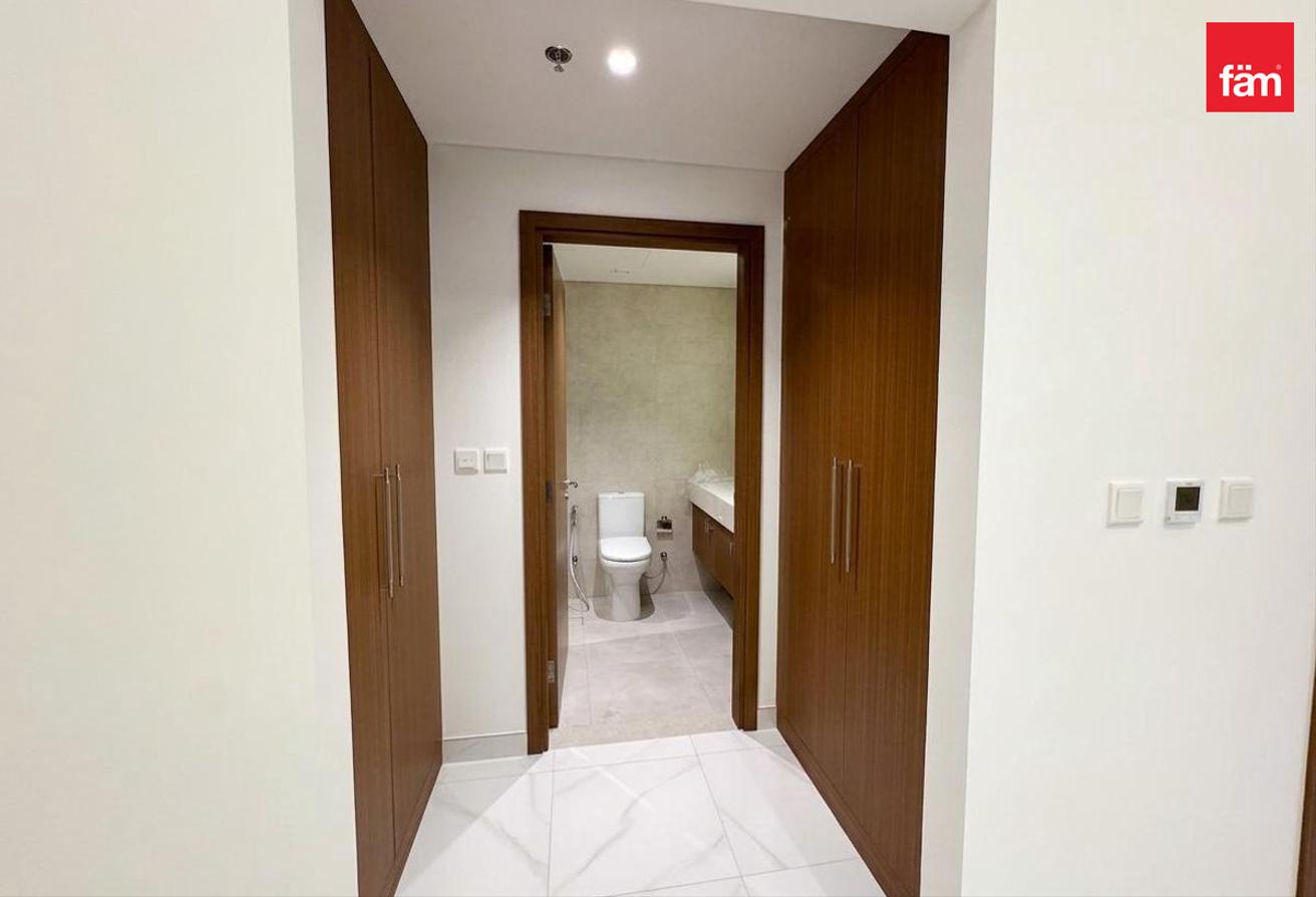 High Floor | Laundry Room | Brand New photo 7