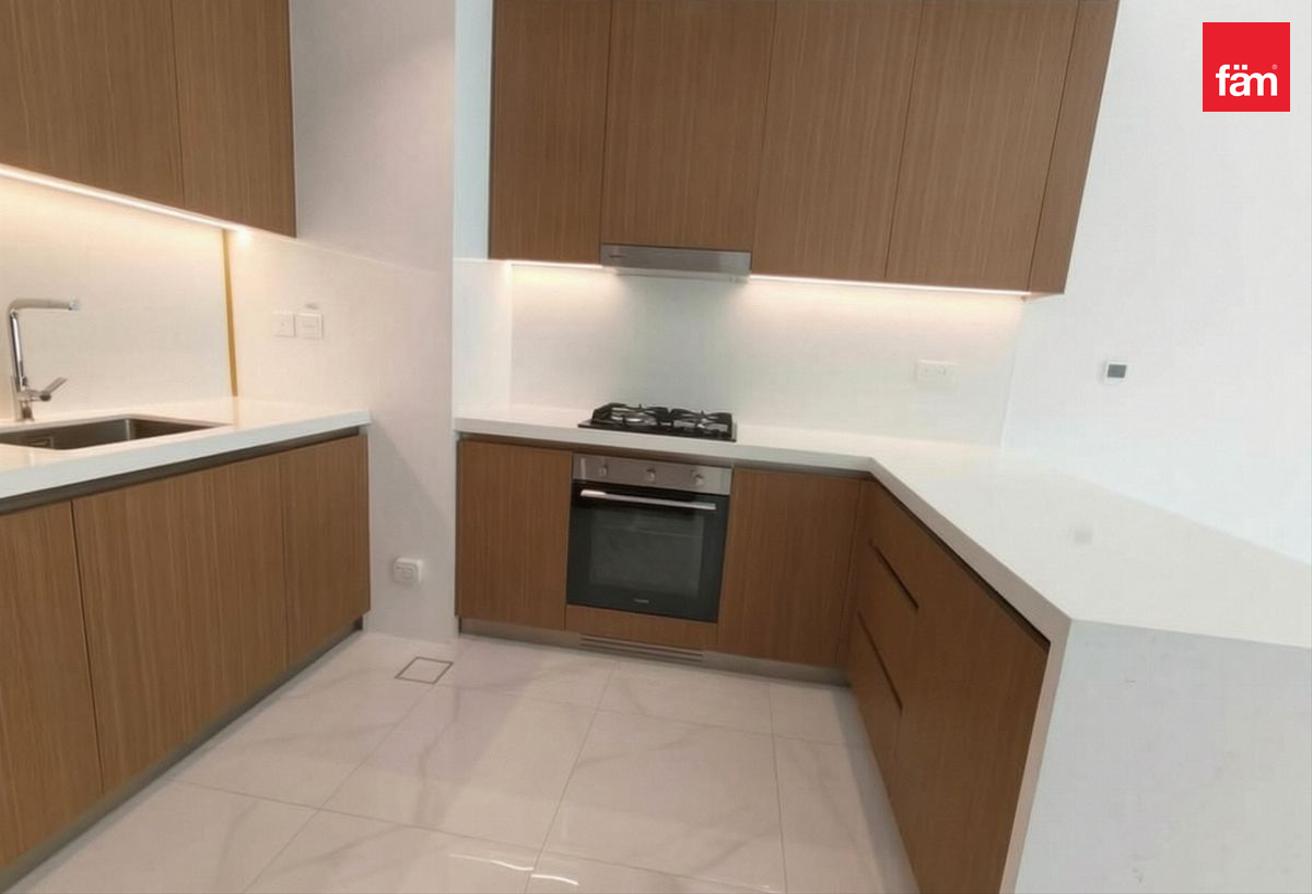 High Floor | Laundry Room | Brand New photo 3