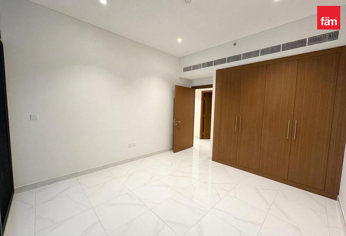 High Floor | Laundry Room | Brand New photo 4