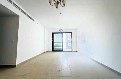 Apartment - 2 - 3 for rent in El Oneis 1 - Dubai Studio City - Dubai