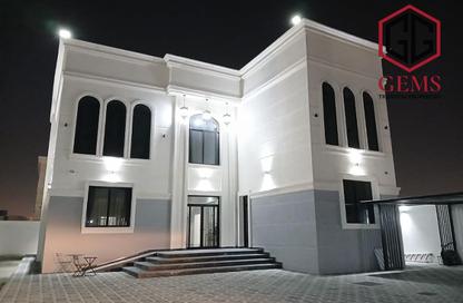 Villa - 5 - 6 for rent in Al Warqa'a 4 - Al Warqa'a - Dubai