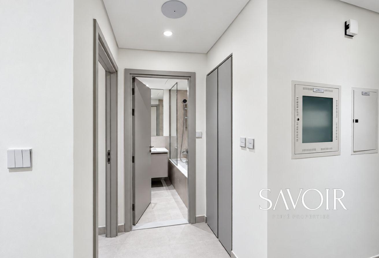 High Floor | Stunning Views | Creek Palace photo 5