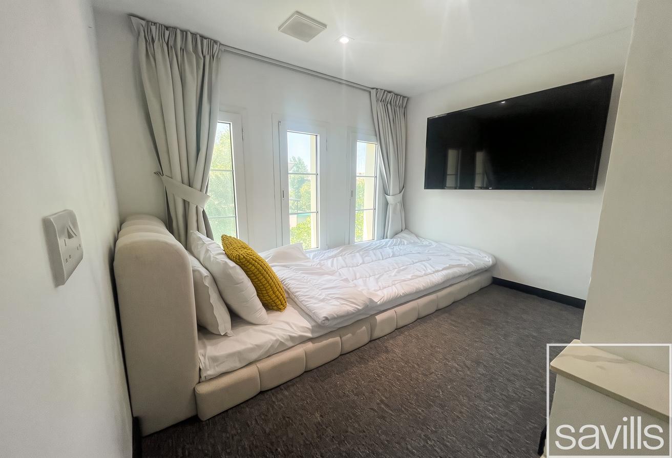 Outstanding Family Home | 3 Bed | Furnished photo 12