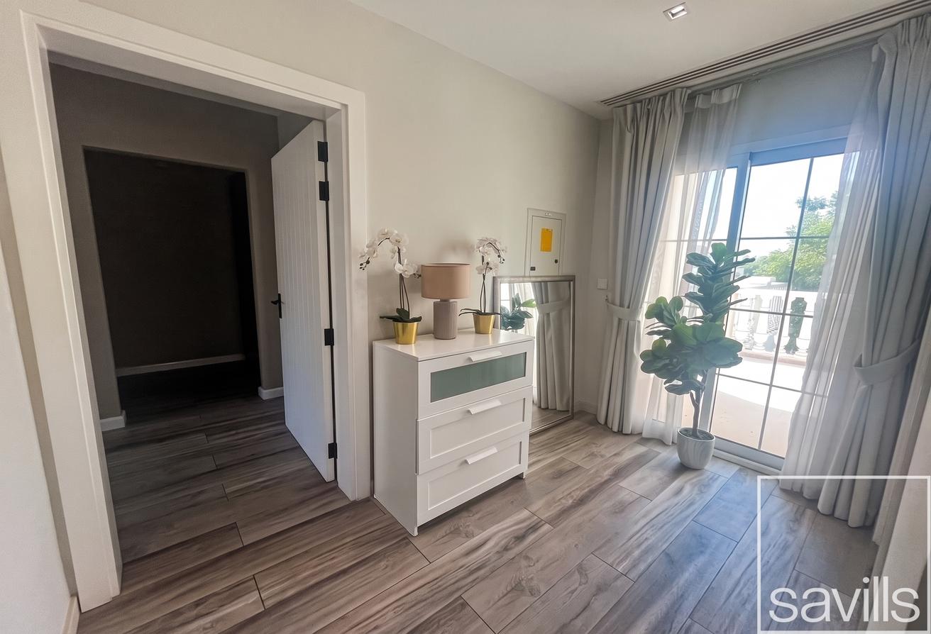 Outstanding Family Home | 3 Bed | Furnished photo 8