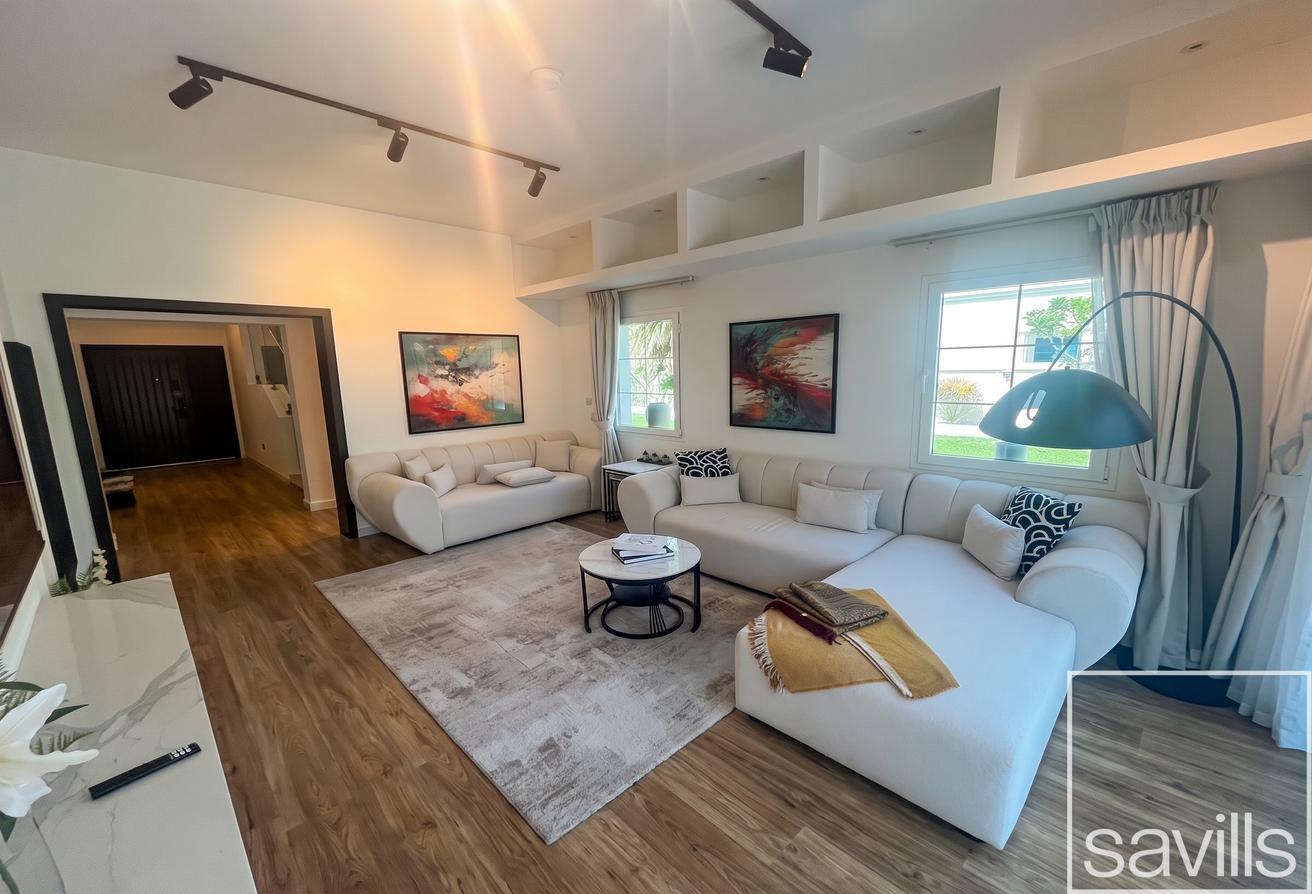 Outstanding Family Home | 3 Bed | Furnished photo 3