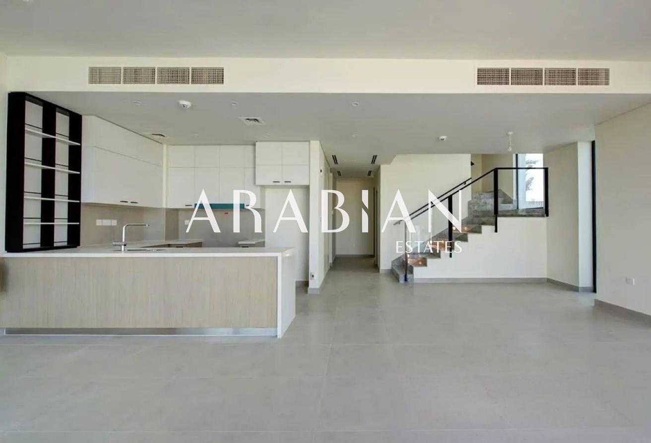Private Terrace | Luxury Villa | Burj Views photo 4
