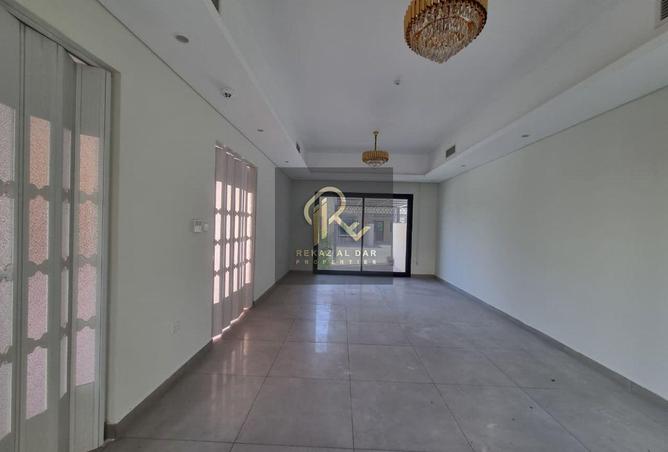 87859229 - Property Image 2