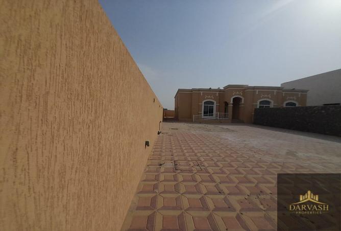 128829442 - Property Image 2