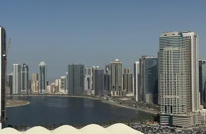 شقة - غرفة نوم - 2 حمامات للايجار في شارع التعاون - التعاون - الشارقة