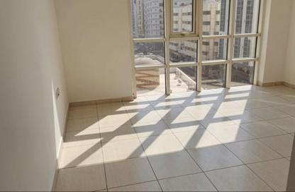 Apartment - 1 - 2 for rent in Al Majaz 1 - Al Majaz - Sharjah